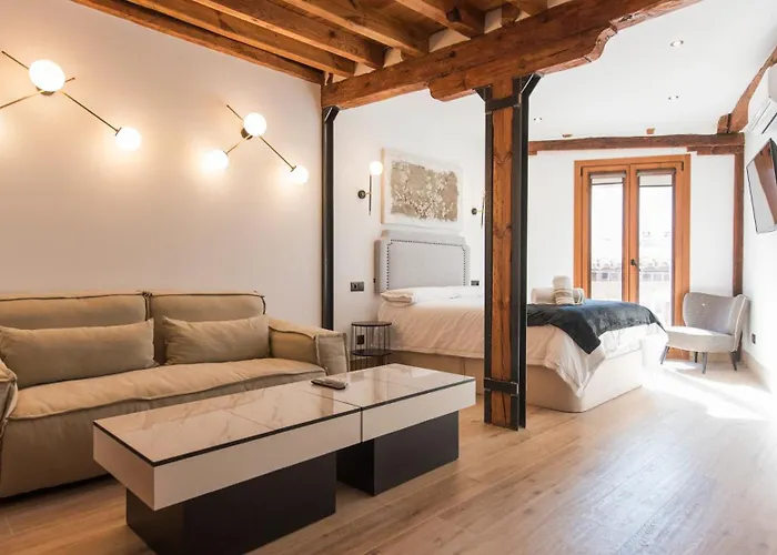 Apartamentos Boutique Pinocho